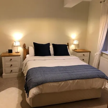 Self Catering אורנמור