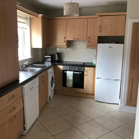 Self Catering אורנמור